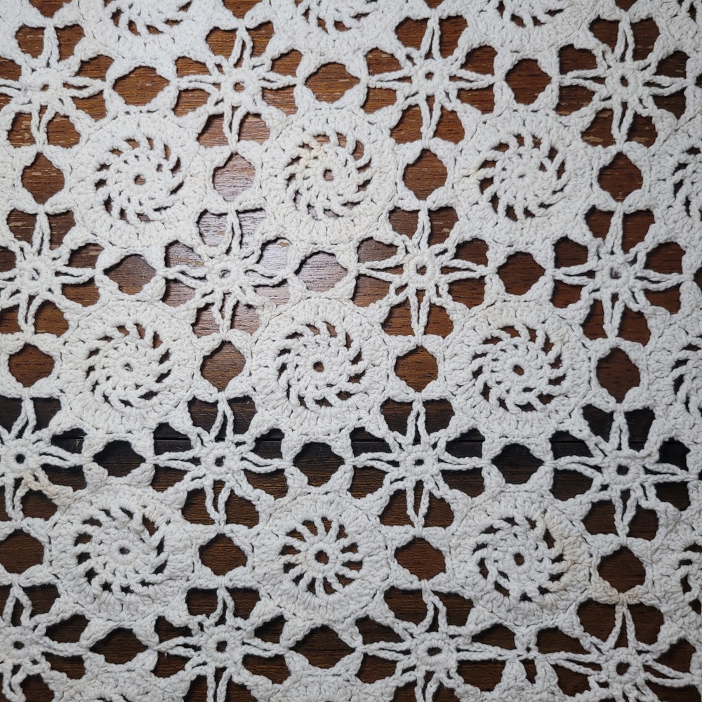 Vintage Crochet Doily 26 Inch Square Celestial Sun Stars White Cotton Lace‎